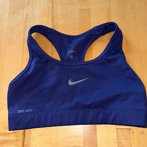 Nike woman, small purple, sports bra, dry fit